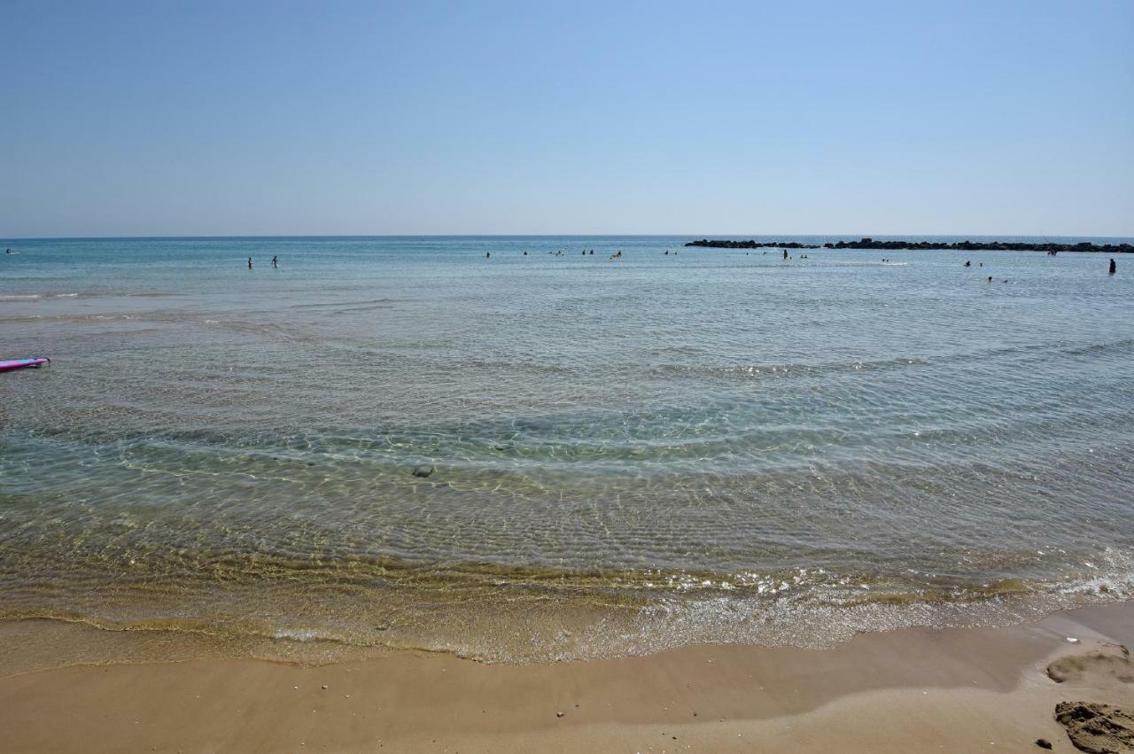 Laguna Beach Apartments حيفا المظهر الخارجي الصورة